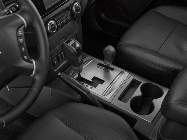 Mitsubishi Pajero, IV Рестайлинг 1 фото №17