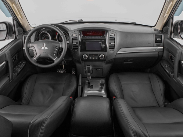 Mitsubishi Pajero, IV Рестайлинг 1 фото №8
