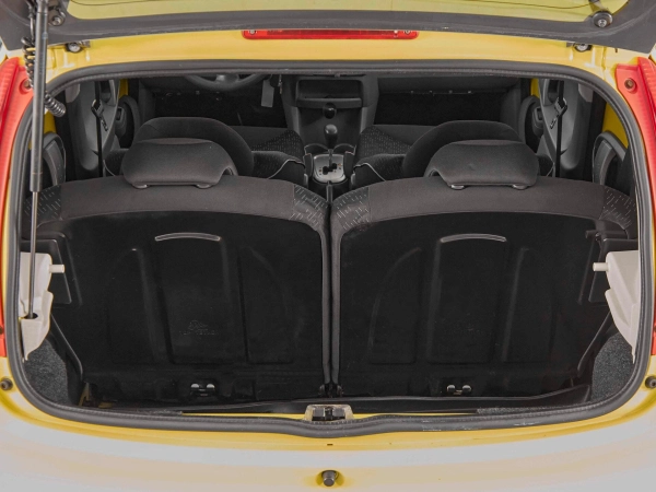 Peugeot 107, I Рестайлинг фото №16