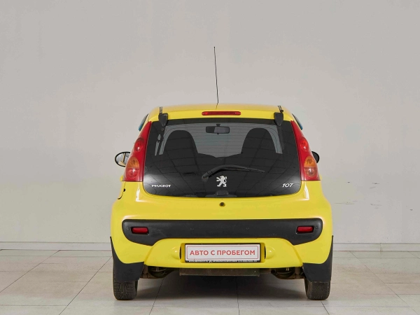 Peugeot 107, I Рестайлинг фото №5
