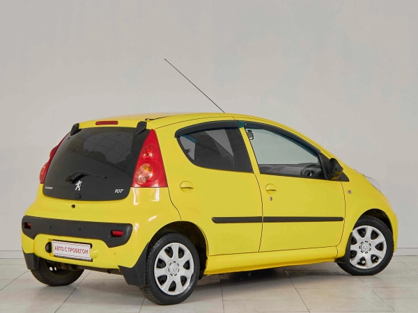 Peugeot 107, I Рестайлинг фото №6