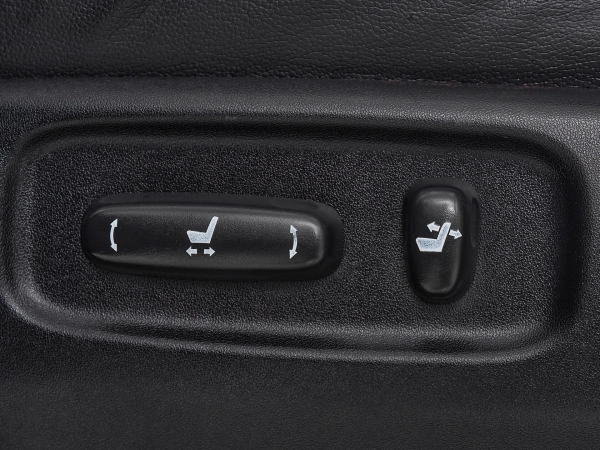 Toyota Land Cruiser, 200 Series Рестайлинг 1 фото №12