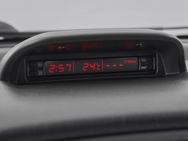 Suzuki Liana, I Рестайлинг фото №14