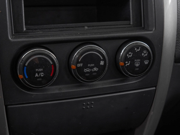 Suzuki Liana, I Рестайлинг фото №15
