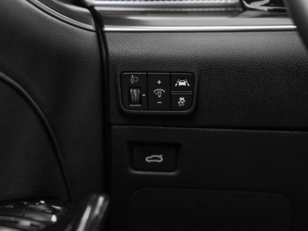 Kia K5, III фото №21