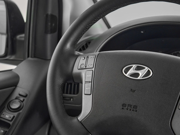 Hyundai Grand Starex, I фото №13