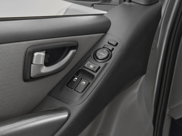 Hyundai Grand Starex, I фото №15