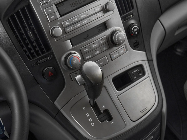 Hyundai Grand Starex, I фото №18