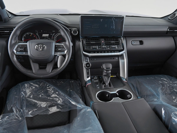 Toyota Land Cruiser, 300 Series фото №7