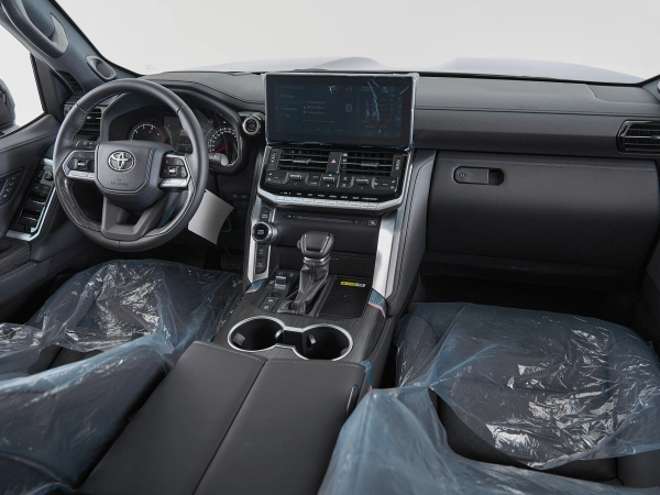 Toyota Land Cruiser, 300 Series фото №9