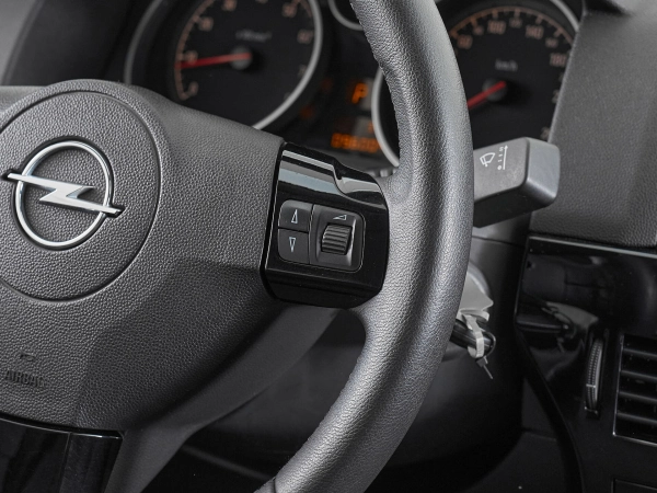 Opel Astra, H Рестайлинг фото №12