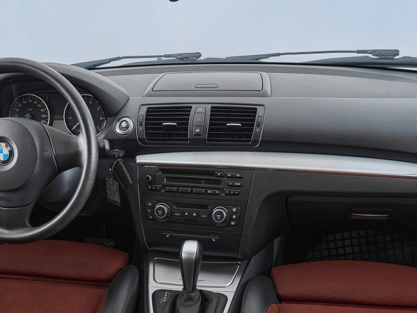 BMW 1 серии, I (E81/E82/E87/E88) Рестайлинг фото №9