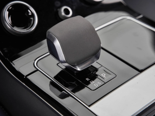 Land Rover Range Rover Velar, I фото №20