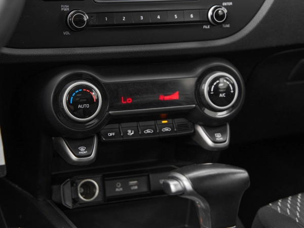 Kia Rio, IV фото №15