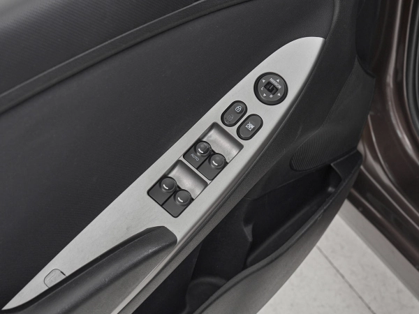 Hyundai Solaris, I Рестайлинг фото №13