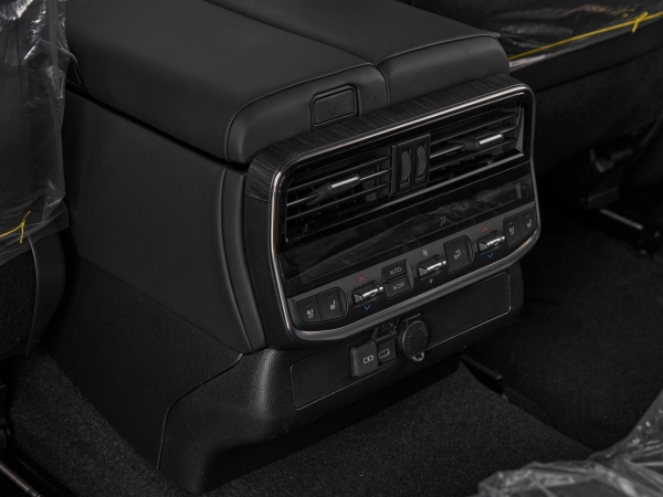 Toyota Land Cruiser, 300 Series фото №34