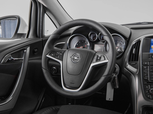 Opel Astra, J фото №10