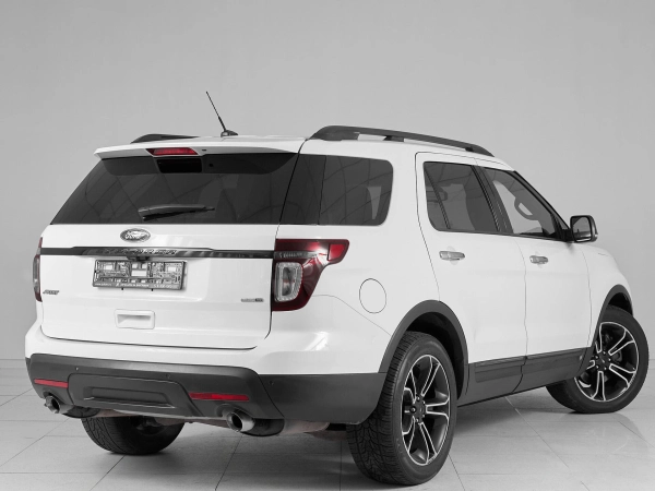 Ford Explorer, V фото №6
