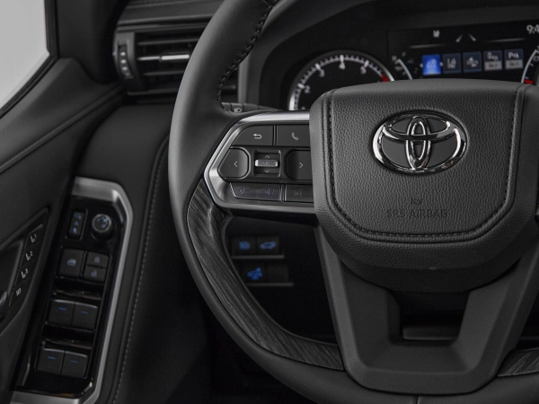 Toyota Land Cruiser, 300 Series фото №13