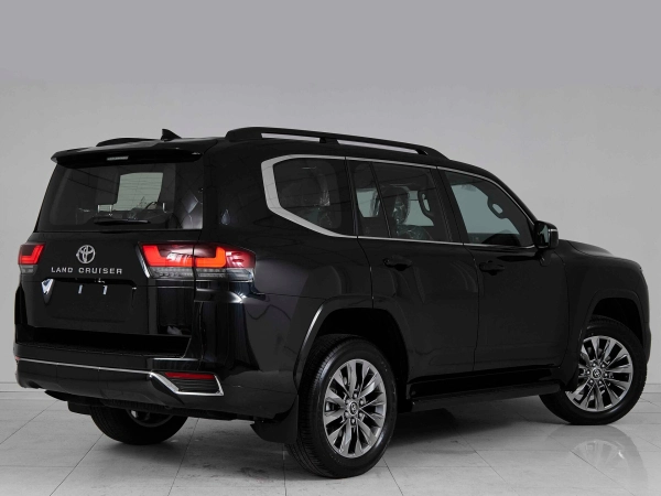 Toyota Land Cruiser, 300 Series фото №6