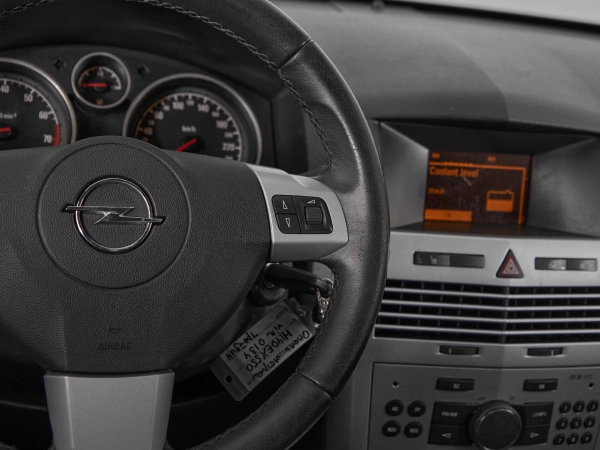 Opel Astra, H Рестайлинг фото №12