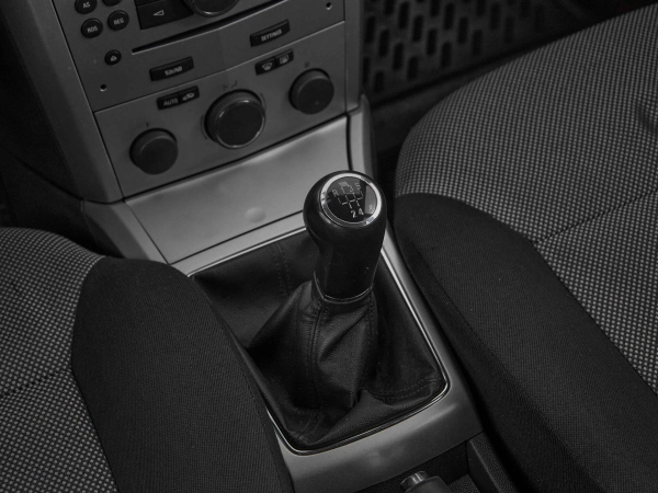 Opel Astra, H Рестайлинг фото №17
