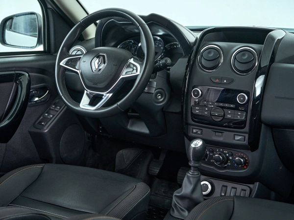 Renault Duster, I Рестайлинг фото №11