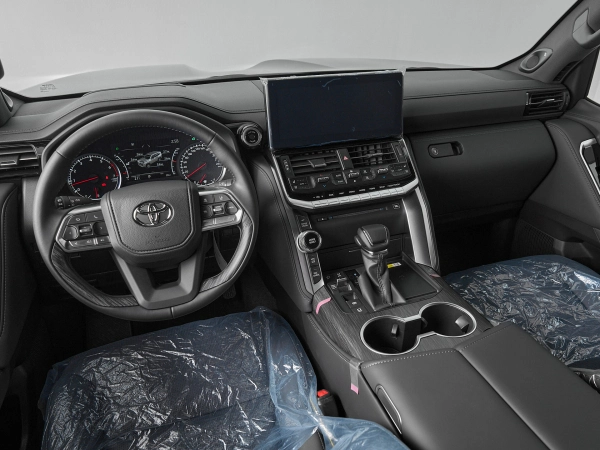 Toyota Land Cruiser, 300 Series фото №8