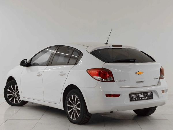 Chevrolet Cruze, I Рестайлинг фото №4