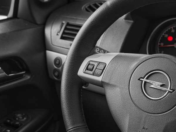 Opel Astra, H Рестайлинг фото №11