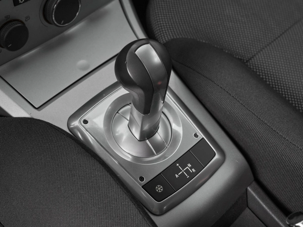 Opel Astra, H Рестайлинг фото №16
