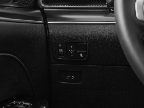 Kia K5, III фото №16
