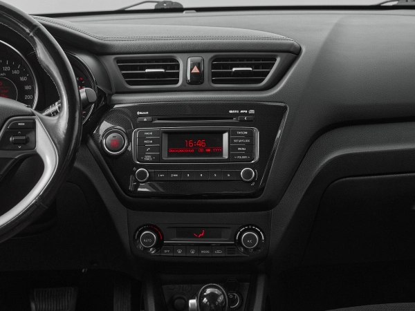 Kia Rio, III Рестайлинг фото №12