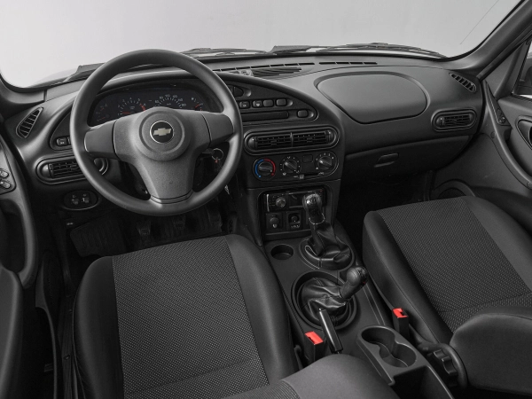 Chevrolet Niva, I Рестайлинг фото №7