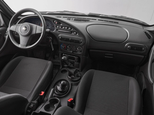 Chevrolet Niva, I Рестайлинг фото №9