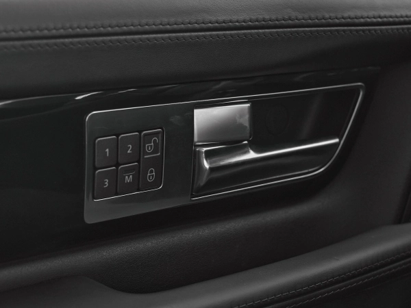 Land Rover Range Rover Sport, I Рестайлинг фото №11