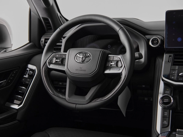 Toyota Land Cruiser, 300 Series фото №11