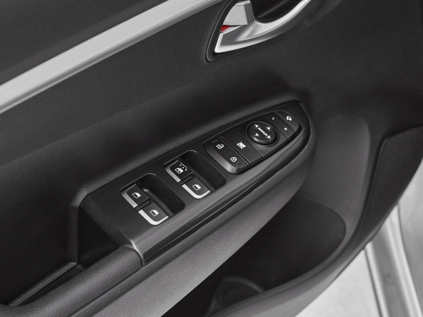 Kia Rio, IV Рестайлинг фото №13