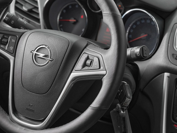 Opel Mokka, I фото №12