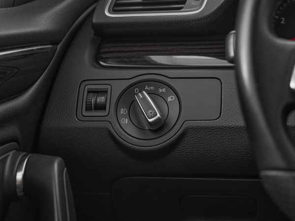 Volkswagen Passat CC, I Рестайлинг фото №14