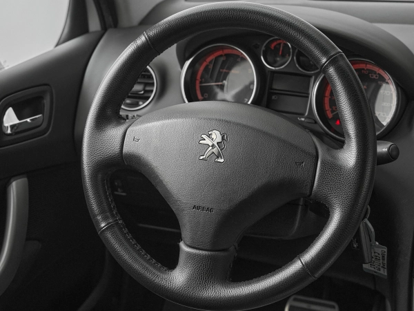Peugeot 308, I Рестайлинг фото №10