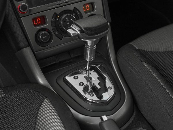 Peugeot 308, I Рестайлинг фото №13