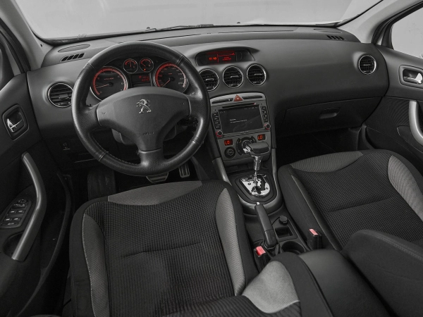 Peugeot 308, I Рестайлинг фото №7