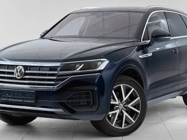 Volkswagen Touareg, III фото №1