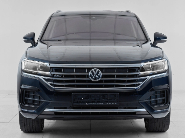 Volkswagen Touareg, III фото №2