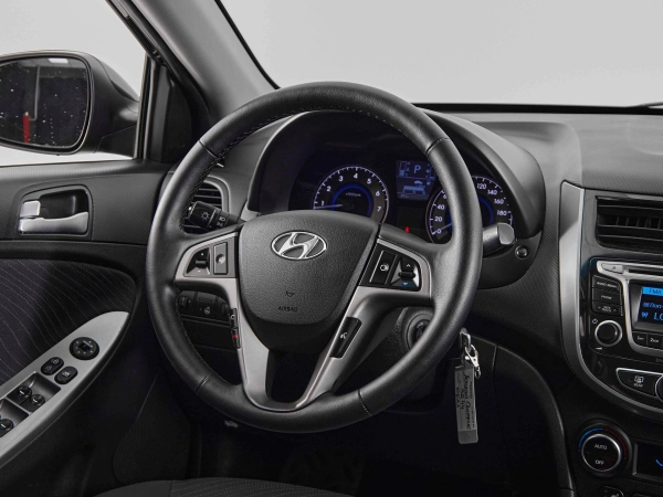 Hyundai Solaris, I Рестайлинг фото №10