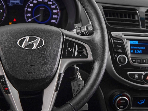 Hyundai Solaris, I Рестайлинг фото №12