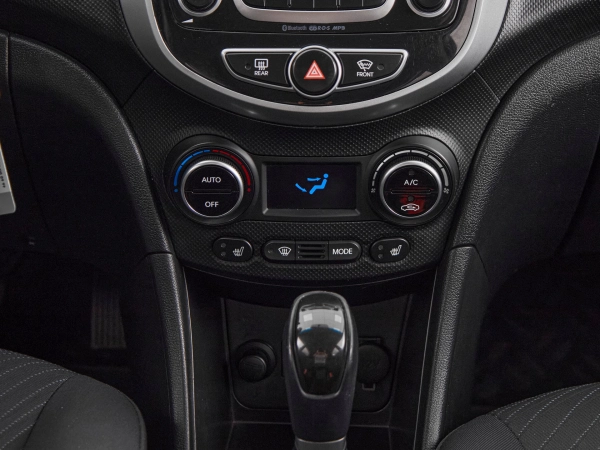 Hyundai Solaris, I Рестайлинг фото №16