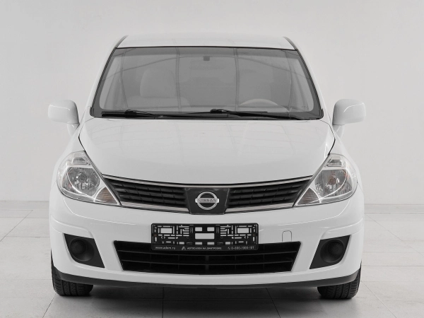 Nissan Tiida, I Рестайлинг фото №2