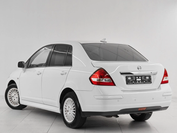 Nissan Tiida, I Рестайлинг фото №4